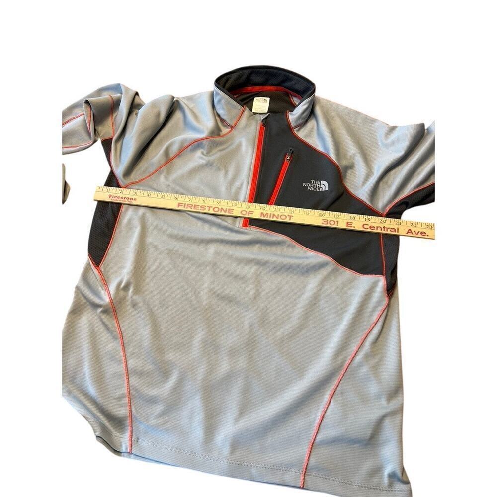The North Face Men's L Gray Flash Dry Running Shirt, 1/4 zip, long sleeve